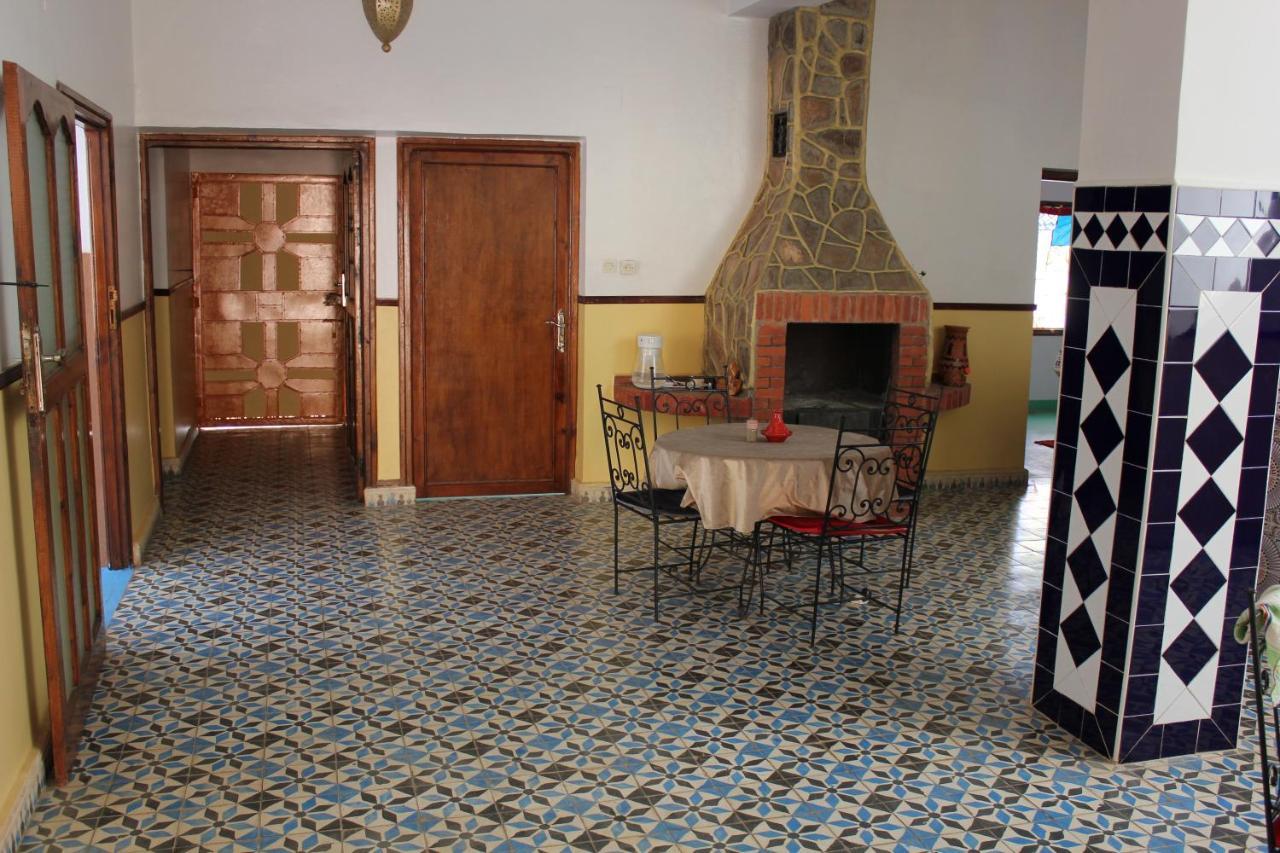 Kasbah Lucas Hostel Akhendachou n'Ait Ouffi Exterior foto