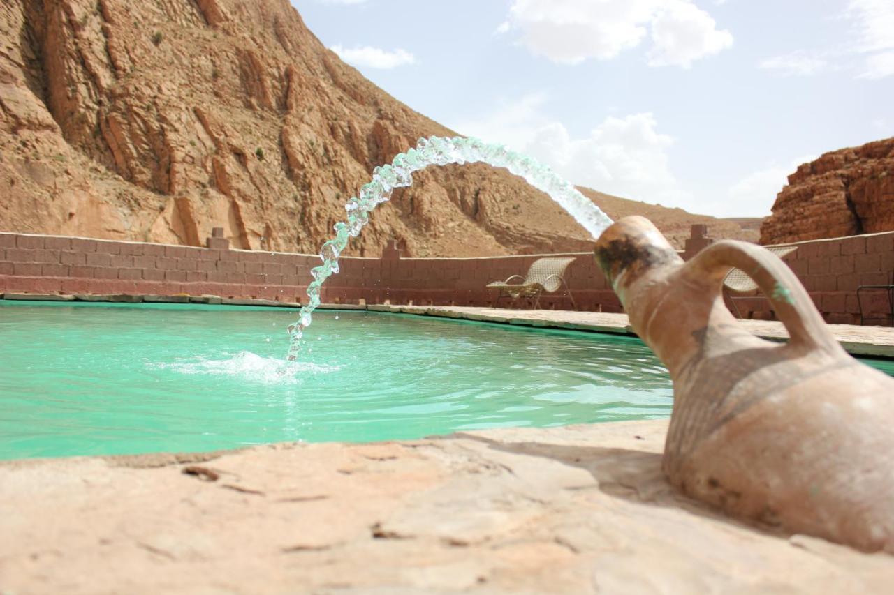Kasbah Lucas Hostel Akhendachou n'Ait Ouffi Exterior foto