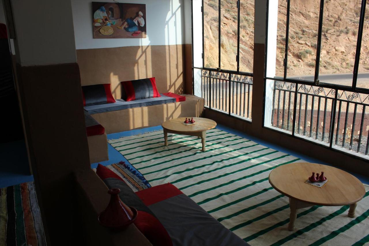 Kasbah Lucas Hostel Akhendachou n'Ait Ouffi Exterior foto
