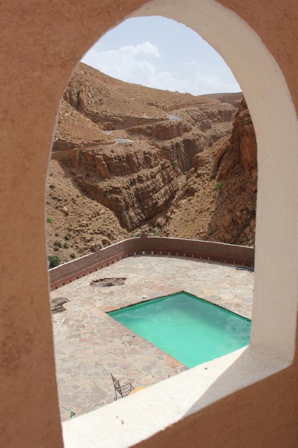 Kasbah Lucas Hostel Akhendachou n'Ait Ouffi Exterior foto
